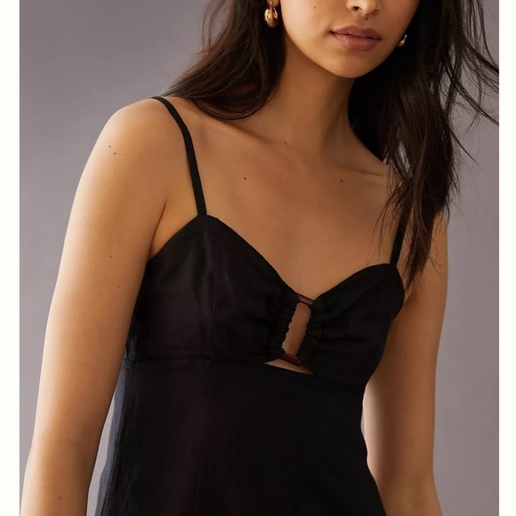 By Anthropologie Slim Mini Dress Black Linen Front Ring Cutout Size XS NWT - Picture 5 of 12